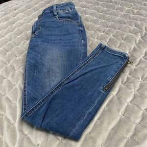 JUST USA MIDRISE SKINNY JEANS